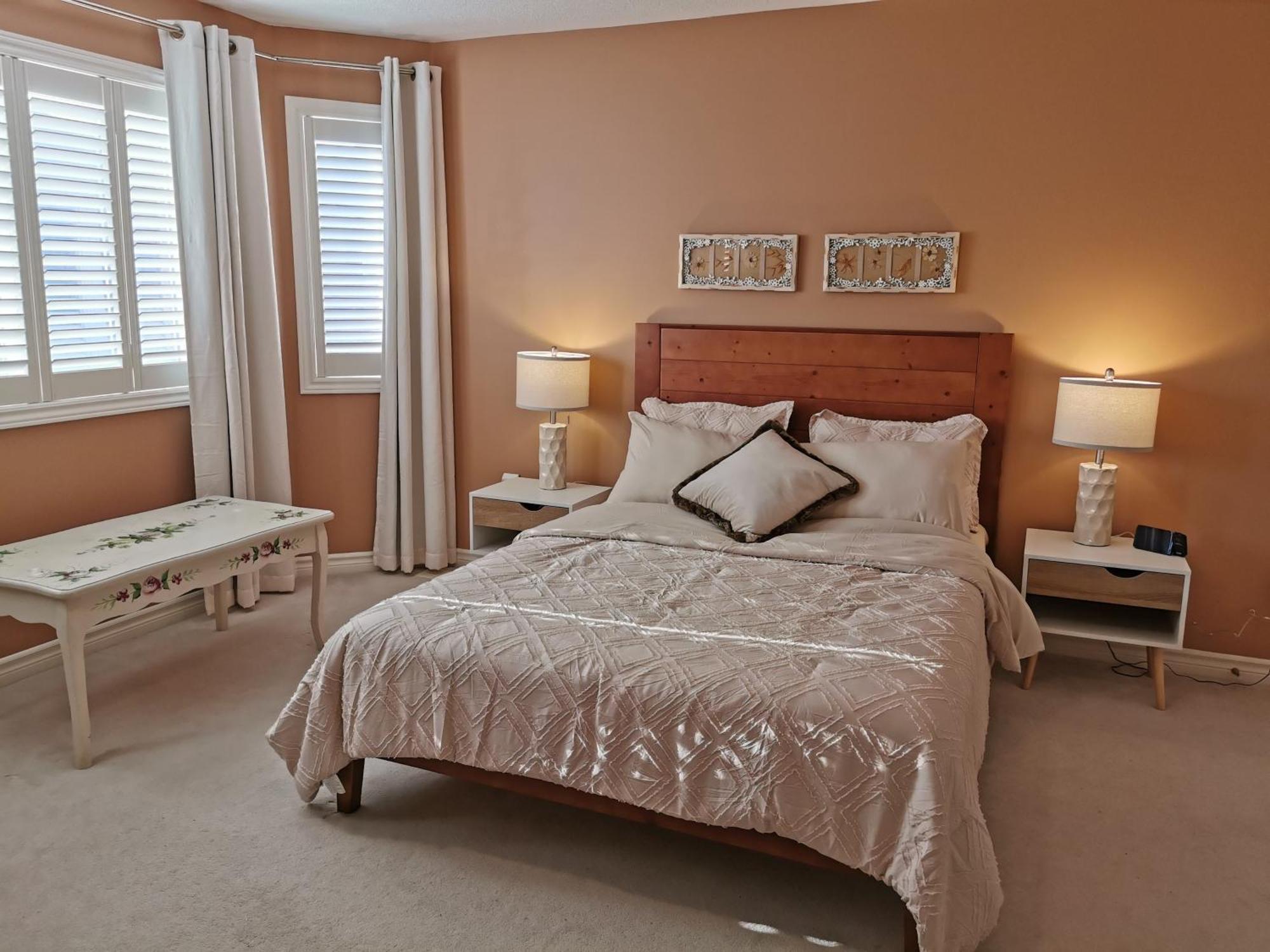 4 Bedroom 3 Washroom Charming Home In Markham With Warm Cozy Vibe Luaran gambar