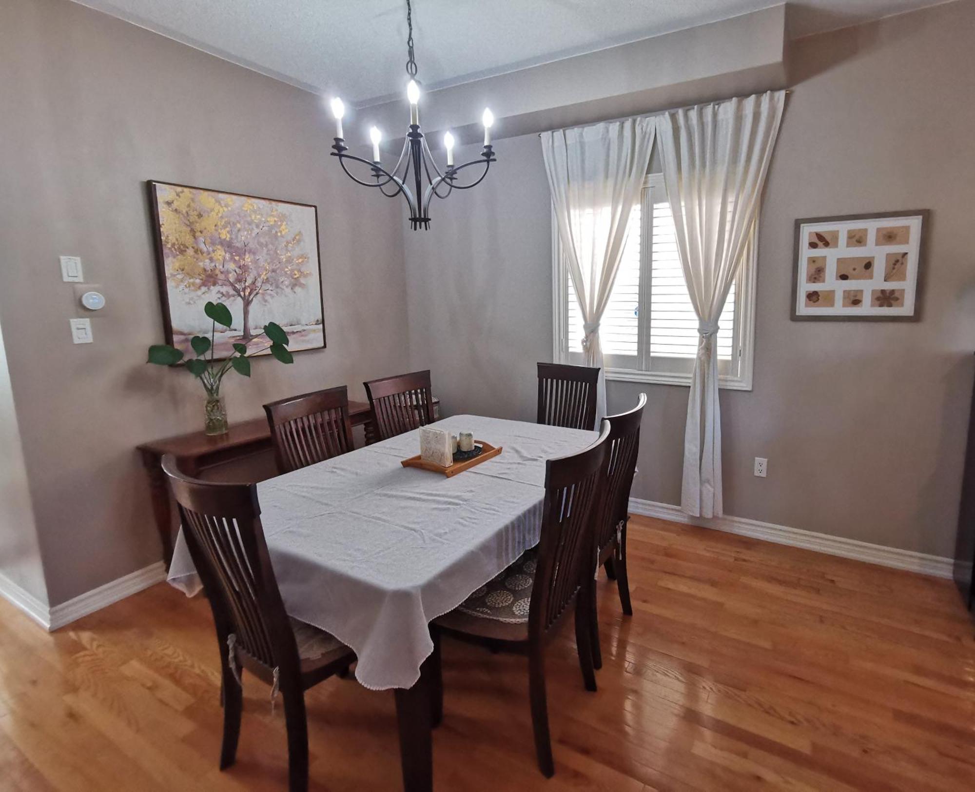 4 Bedroom 3 Washroom Charming Home In Markham With Warm Cozy Vibe Luaran gambar