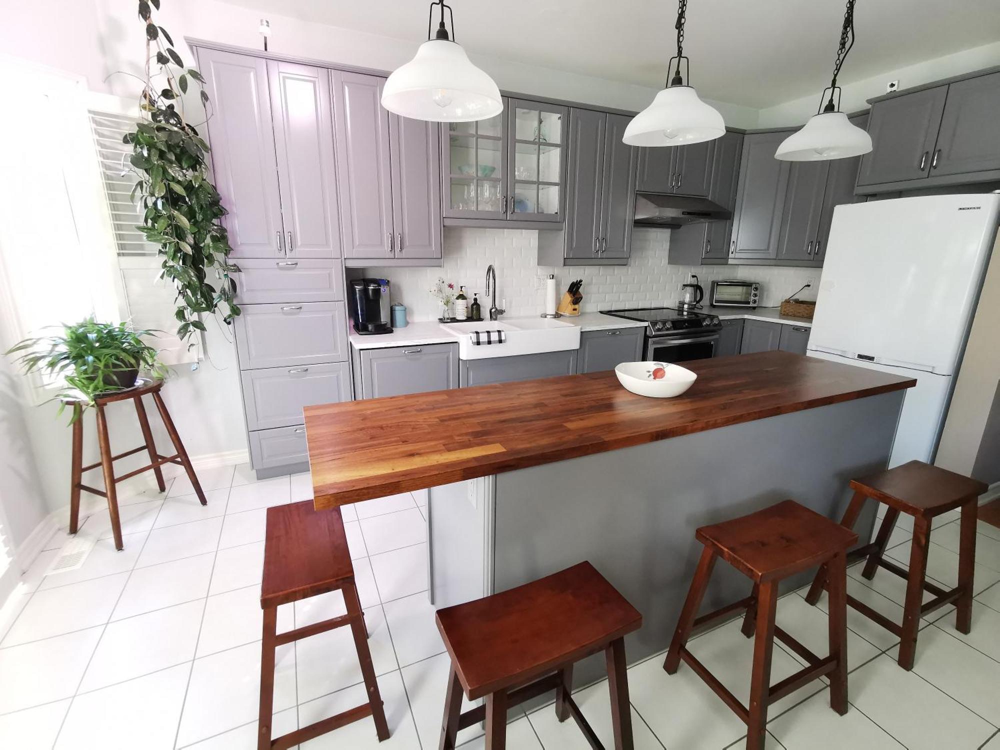 4 Bedroom 3 Washroom Charming Home In Markham With Warm Cozy Vibe Luaran gambar